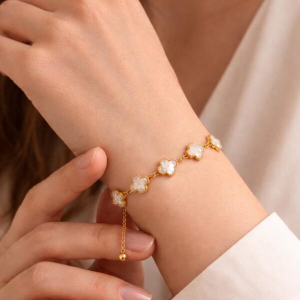 Pearl Clover Bracelet