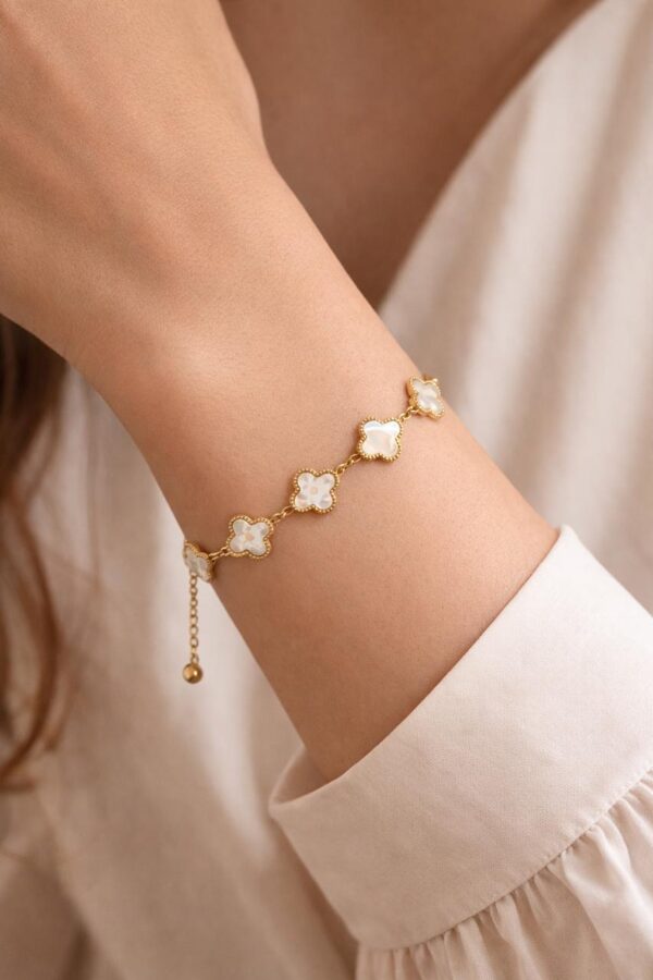 Pearl Clover Bracelet