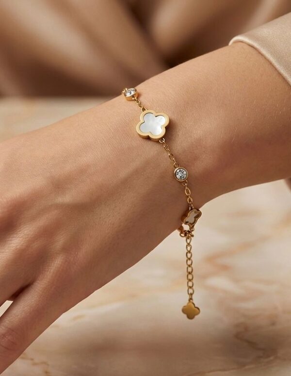 N0011 (2) Golden Clover Bracelet