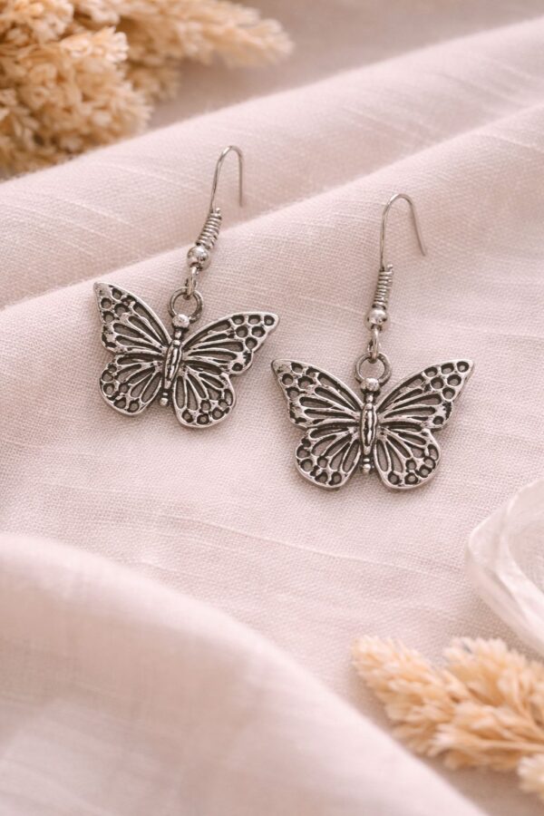 N0030 (1) Butterfly Whisper